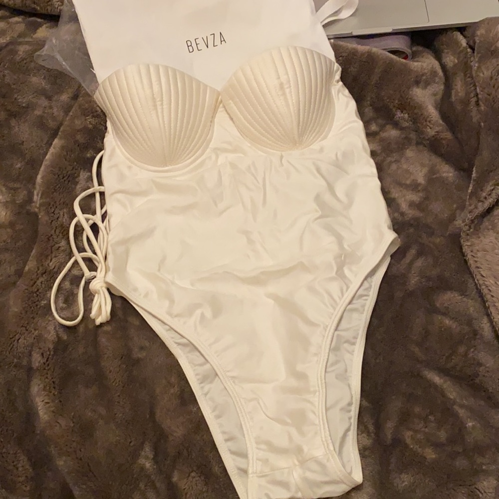 Bevza shell swimsuit xs never worn